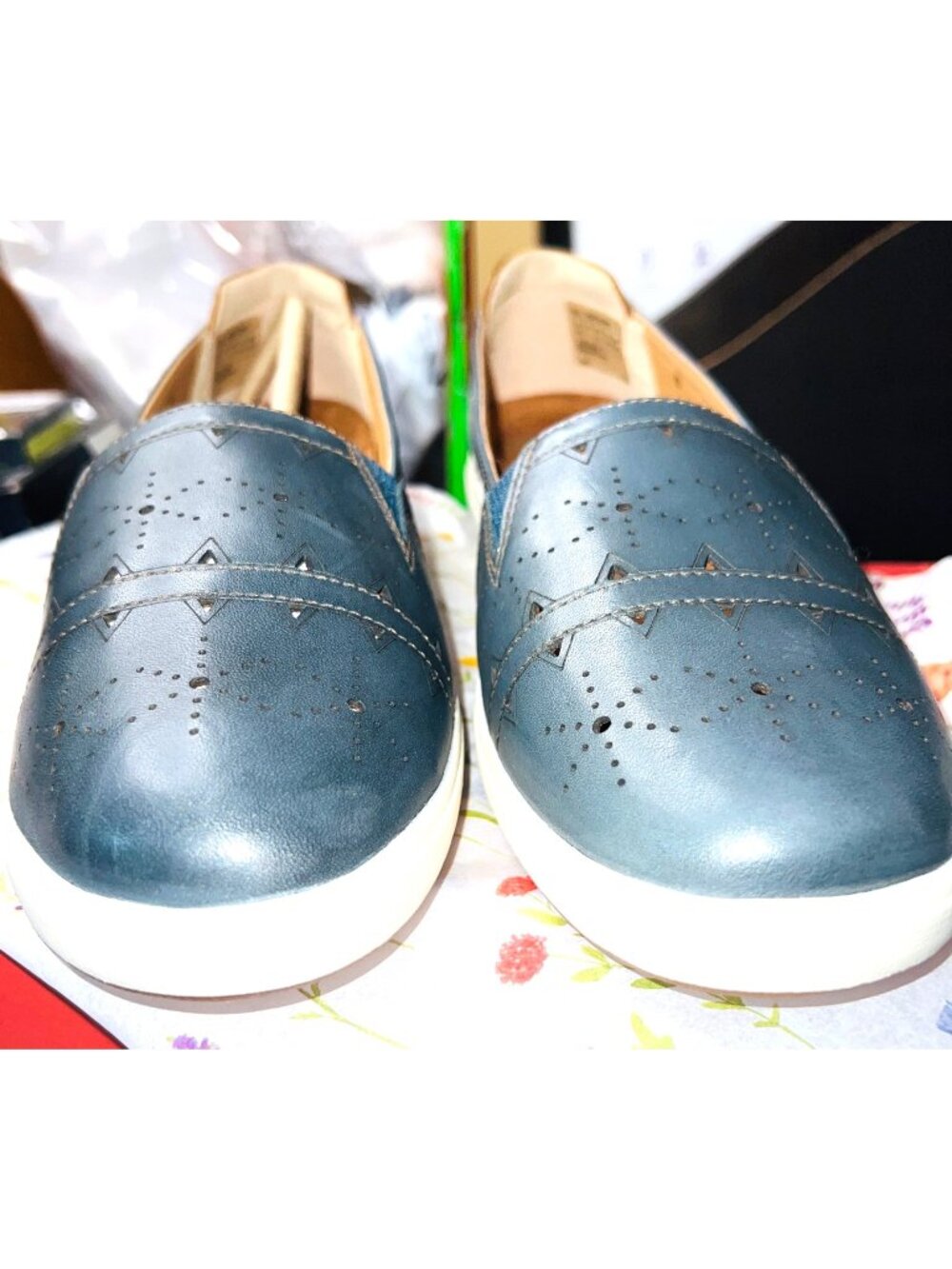 Womens Cobb Hill Slip-On Shoes 9.5W Blue Leather Perforated Design Rubber Sole